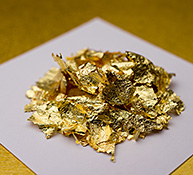 金